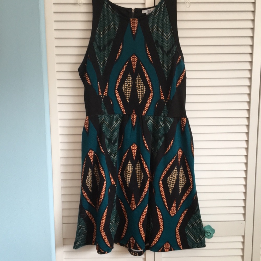 Sleeveless dress
